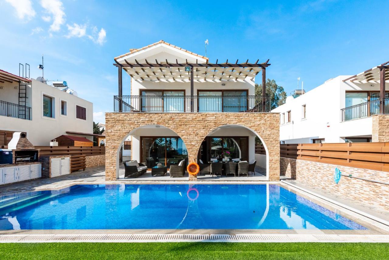 Sea Front Oceanus H2 By Ezoria Villas Αγία Νάπα Εξωτερικό φωτογραφία