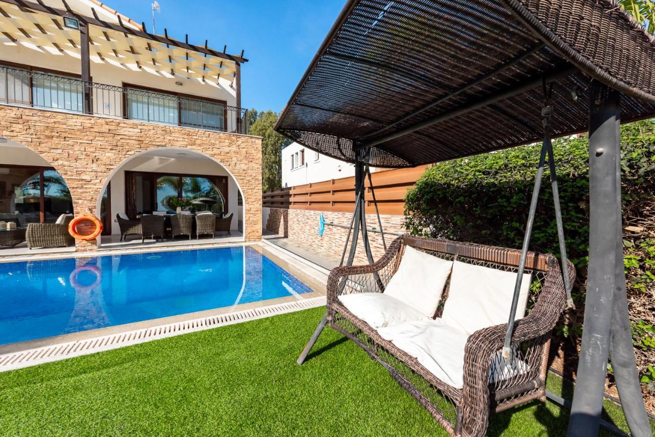 Sea Front Oceanus H2 By Ezoria Villas Αγία Νάπα Εξωτερικό φωτογραφία