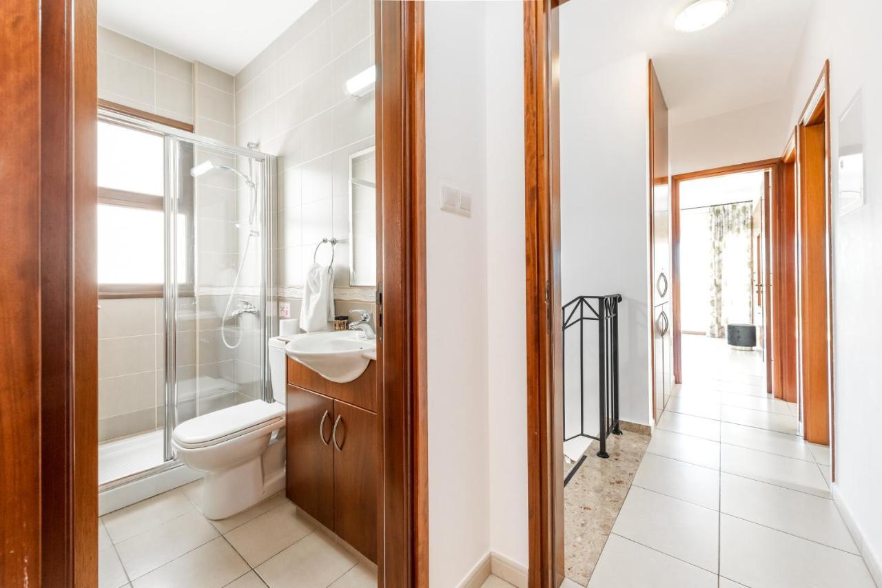 Sea Front Oceanus H2 By Ezoria Villas Αγία Νάπα Εξωτερικό φωτογραφία