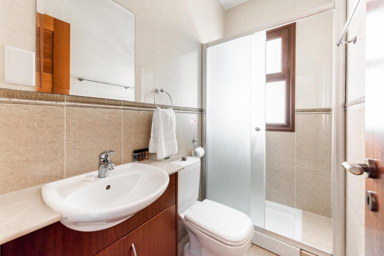 Sea Front Oceanus H2 By Ezoria Villas Αγία Νάπα Εξωτερικό φωτογραφία