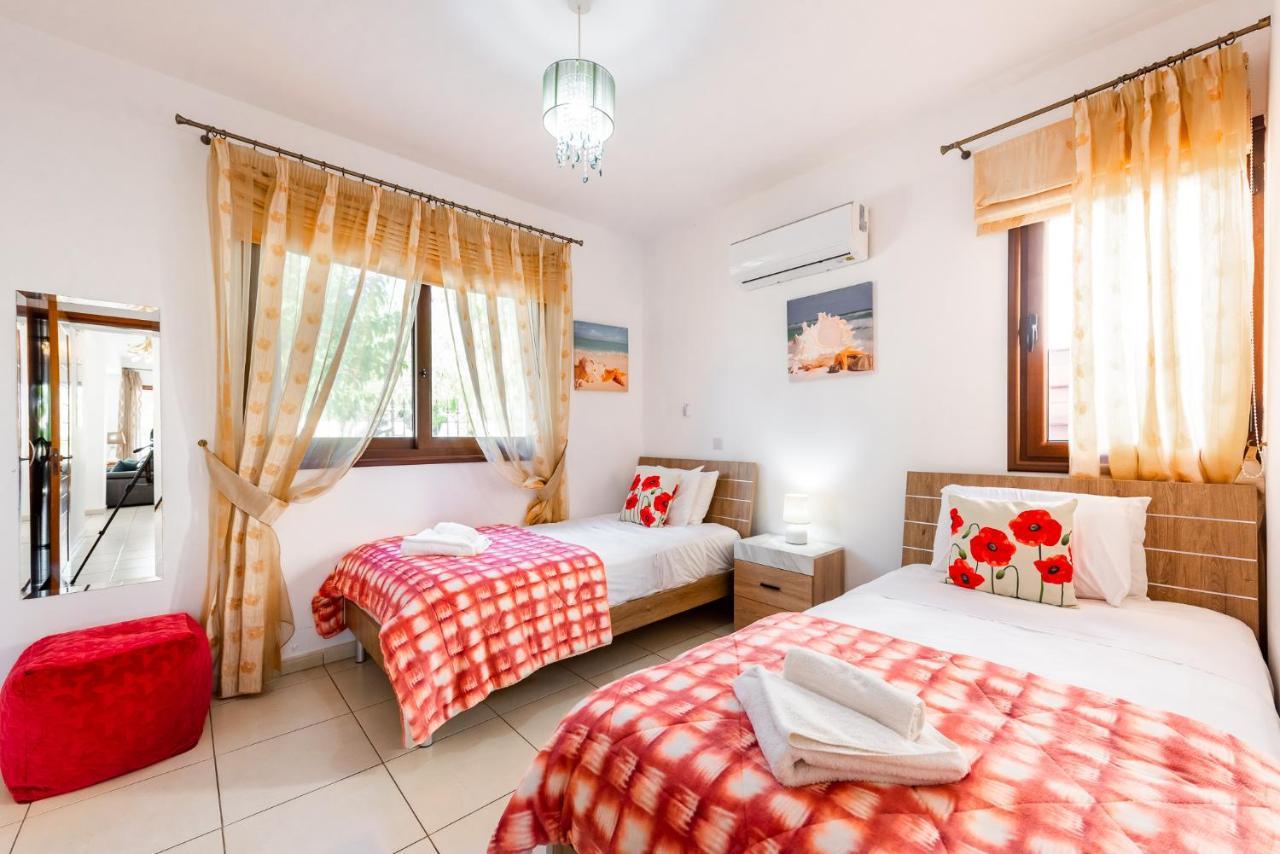 Sea Front Oceanus H2 By Ezoria Villas Αγία Νάπα Εξωτερικό φωτογραφία