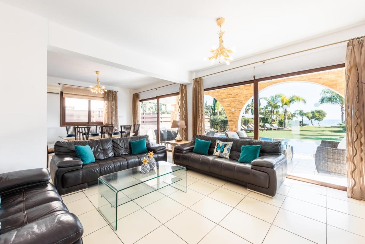 Sea Front Oceanus H2 By Ezoria Villas Αγία Νάπα Εξωτερικό φωτογραφία