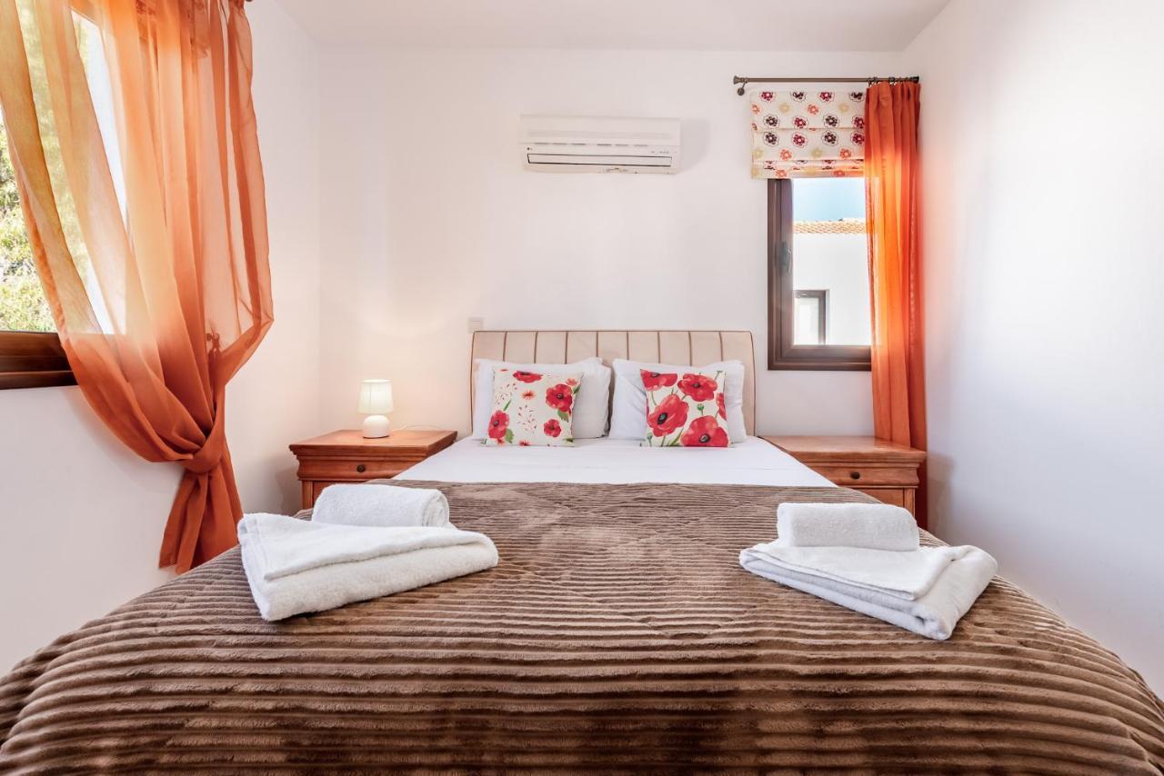 Sea Front Oceanus H2 By Ezoria Villas Αγία Νάπα Εξωτερικό φωτογραφία